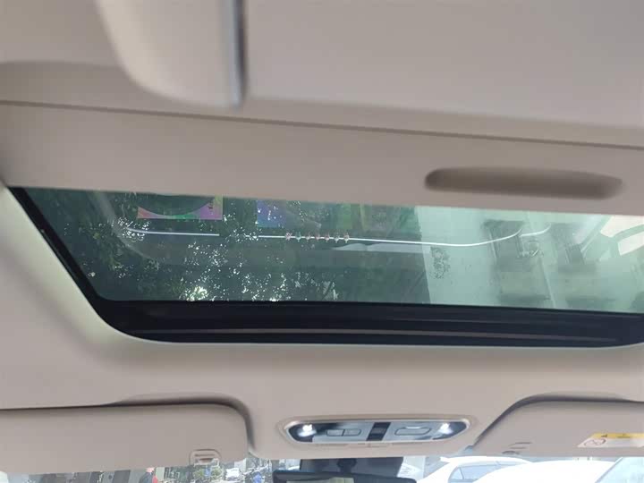 Фото 9 - Maxus G90