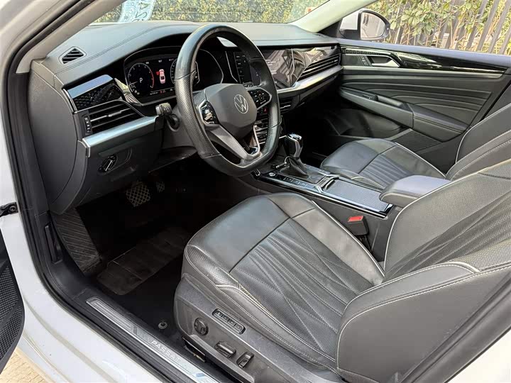 Фото 4 - Volkswagen Passat