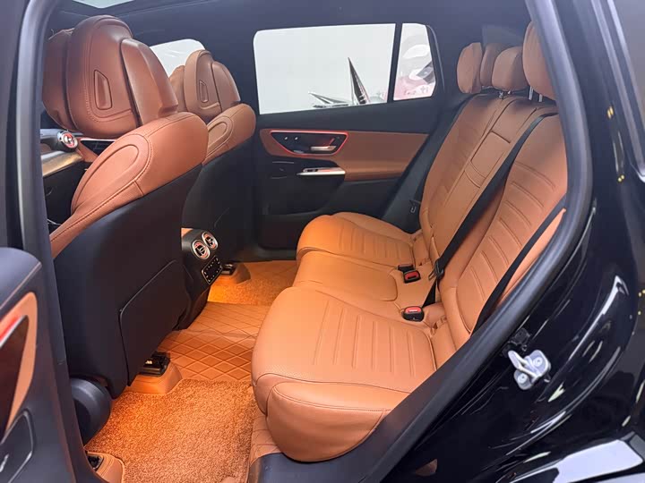 Фото 8 - Mercedes-Benz GLC-Class