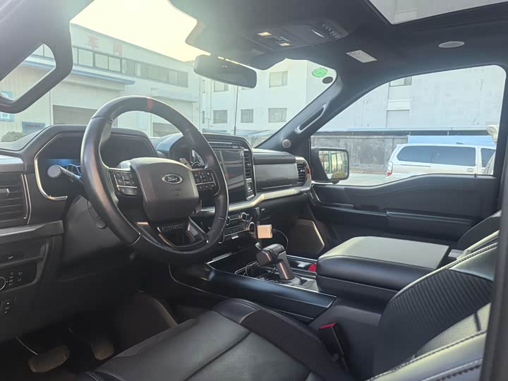 Фото 2 - Ford F-150 Raptor