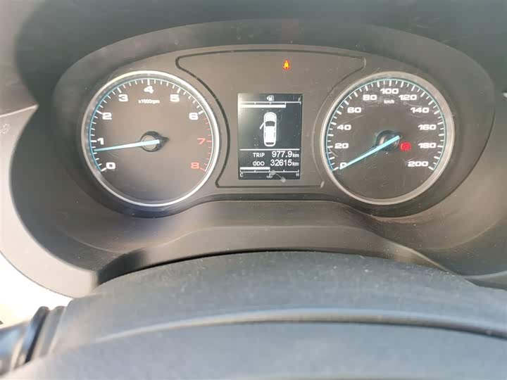 Фото 5 - JAC Refine M3