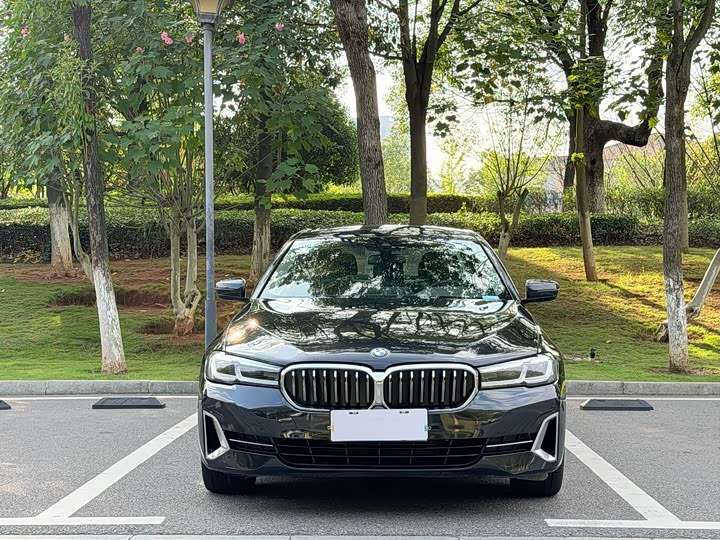 Фото 2 - BMW 5 Series