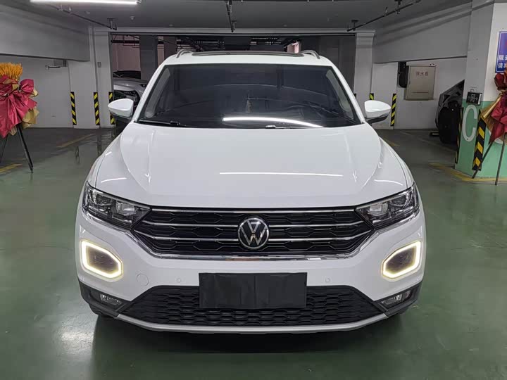 Фото 2 - Volkswagen T-Roc