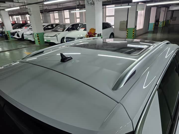 Фото 9 - Volkswagen T-Roc