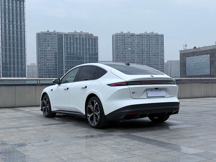 Фото 7 - Nio ET5