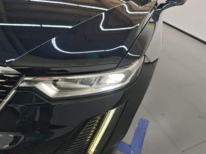 Фото 5 - Cadillac XT6