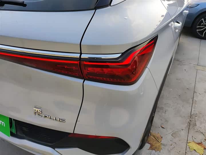 Фото 8 - BYD Yuan Plus