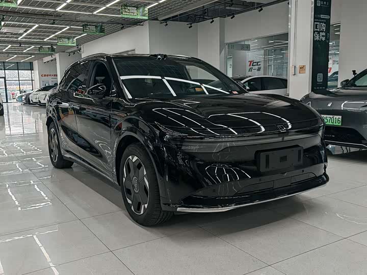 Фото 3 - Zeekr 7X