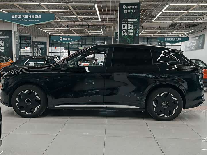 Фото 4 - Zeekr 7X