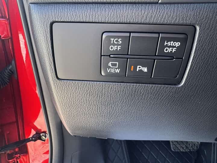 Фото 8 - Mazda CX-4