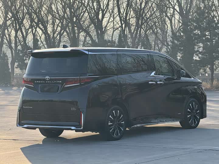Фото 7 - Toyota Vellfire