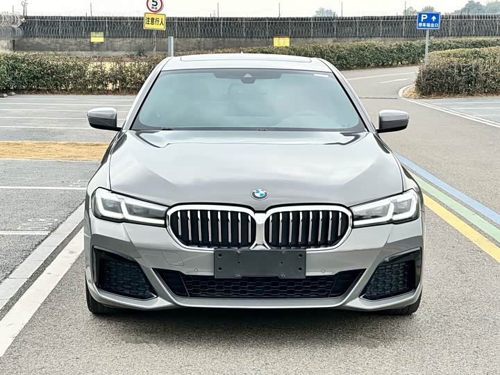 Фото 2 - BMW 5 Series