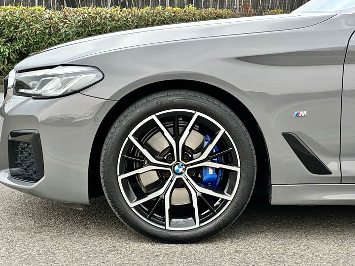 Фото 3 - BMW 5 Series