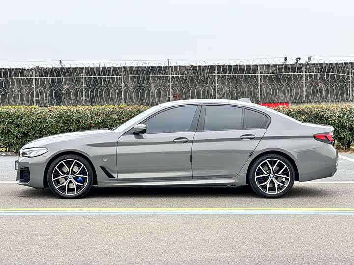 Фото 5 - BMW 5 Series