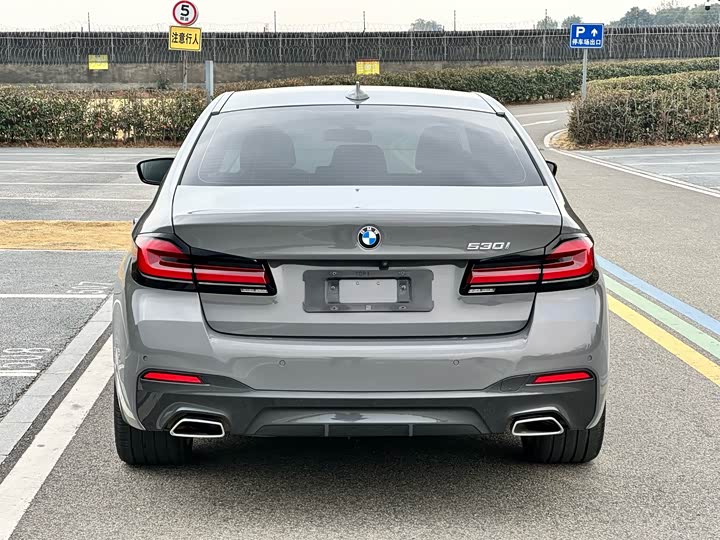 Фото 8 - BMW 5 Series
