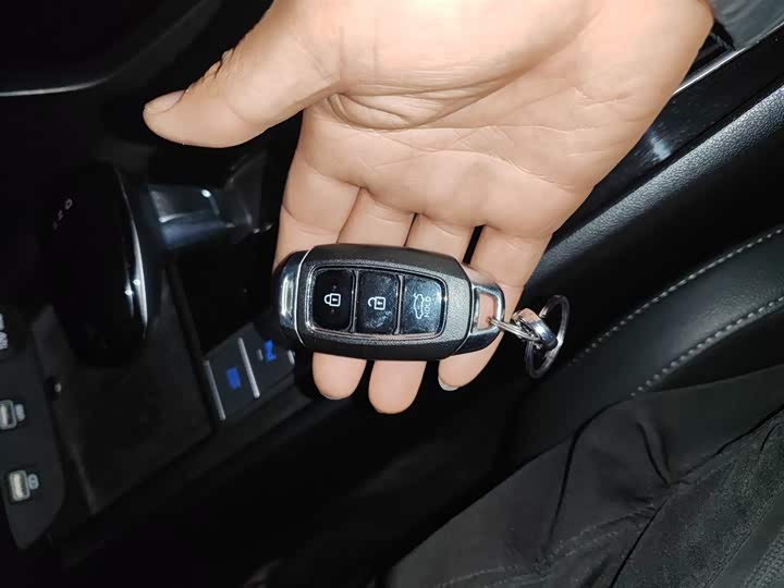 Фото 9 - Hyundai Elantra N line