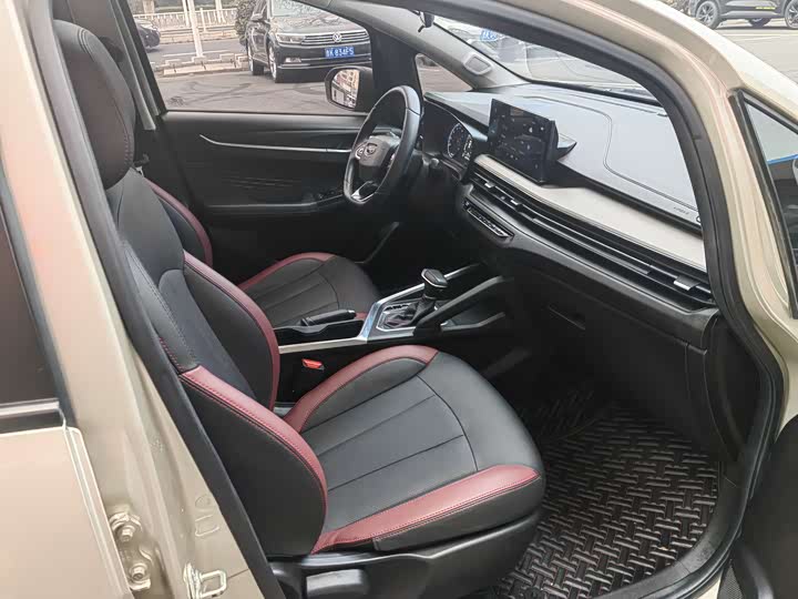 Фото 6 - Geely Vision X3