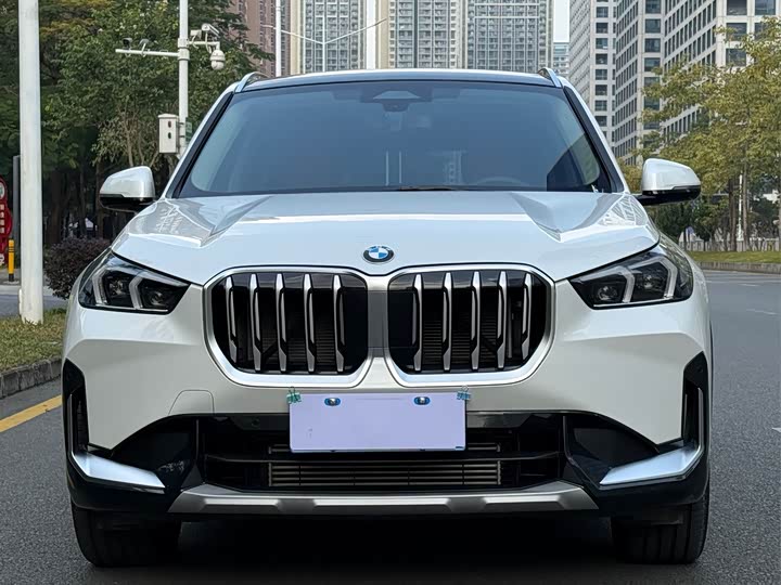 Фото 2 - BMW X1