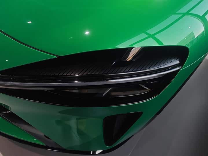 Фото 5 - Xiaomi YU7