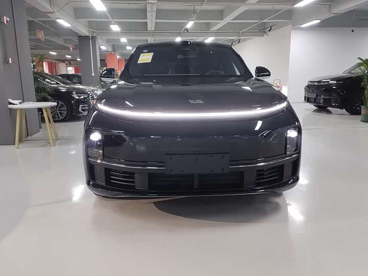 Фото 2 - LiXiang L7