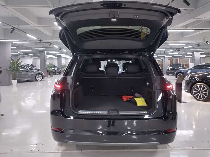 Фото 7 - LiXiang L7