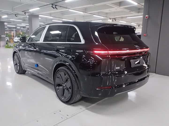 Фото 8 - LiXiang L7