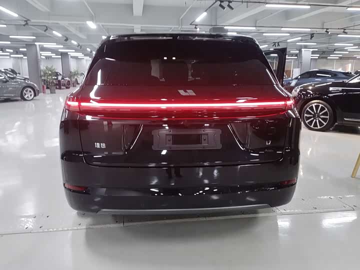 Фото 9 - LiXiang L7