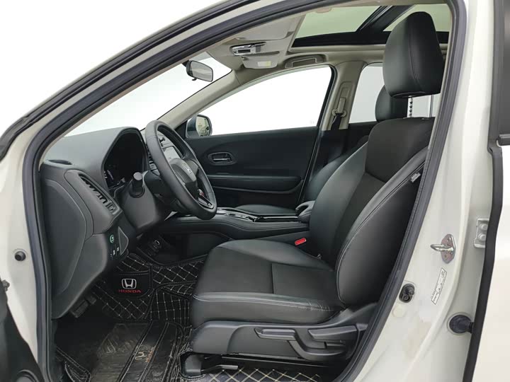 Фото 4 - Honda Vezel