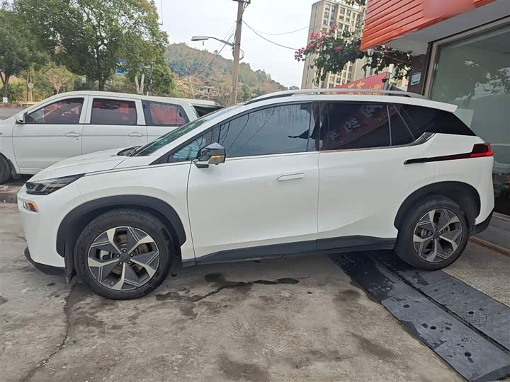 Фото 5 - GAC Aion V