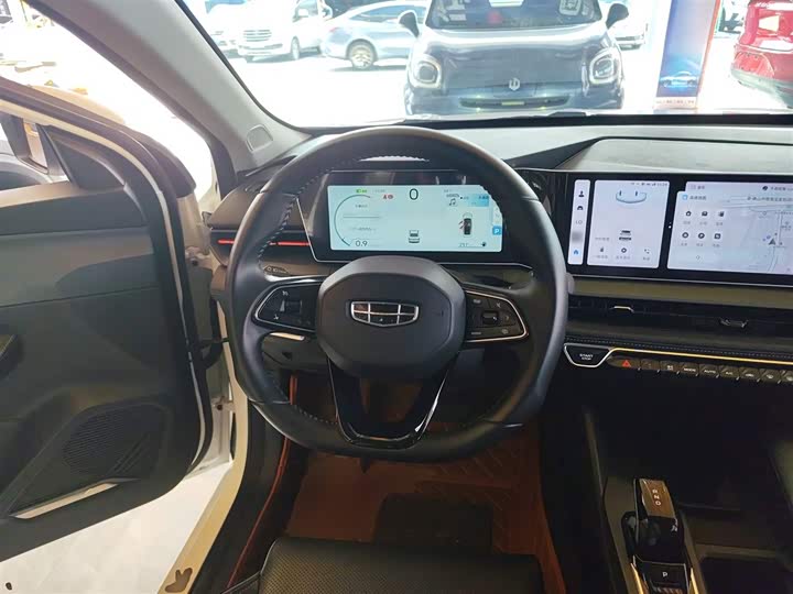 Фото 3 - Geely Binrui