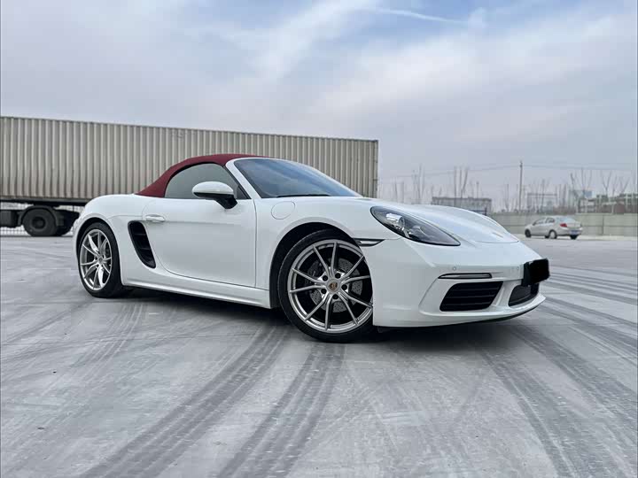 Фото 3 - Porsche 718