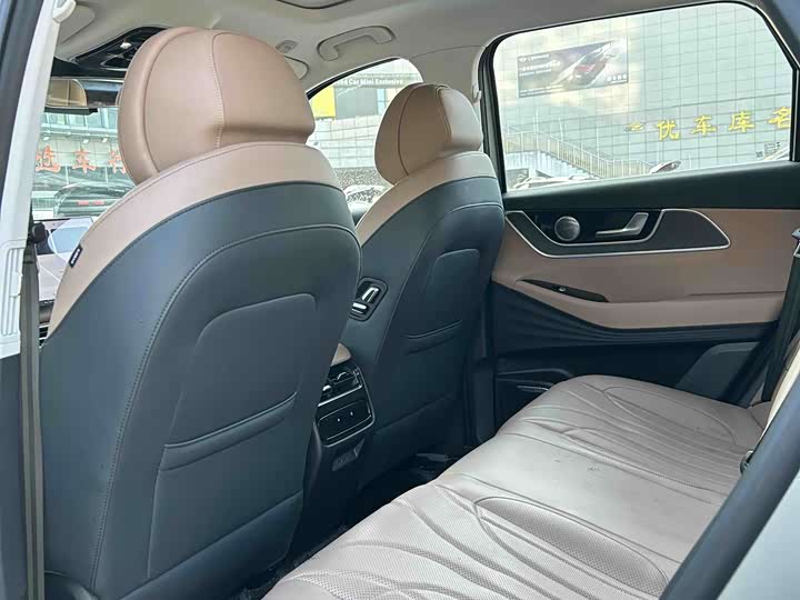 Фото 6 - Chery Tiggo 8L