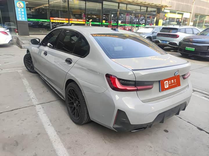 Фото 2 - BMW 3 Series