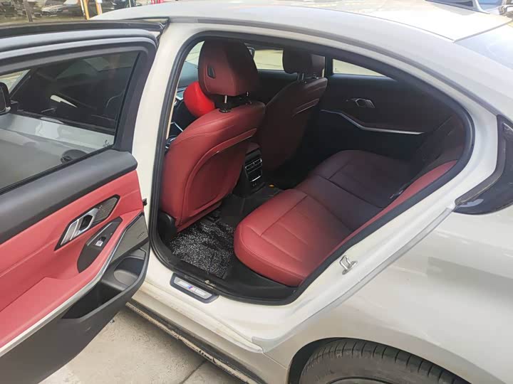 Фото 4 - BMW 3 Series