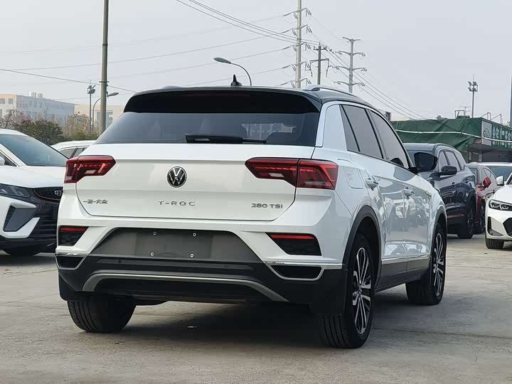 Фото 9 - Volkswagen T-Roc