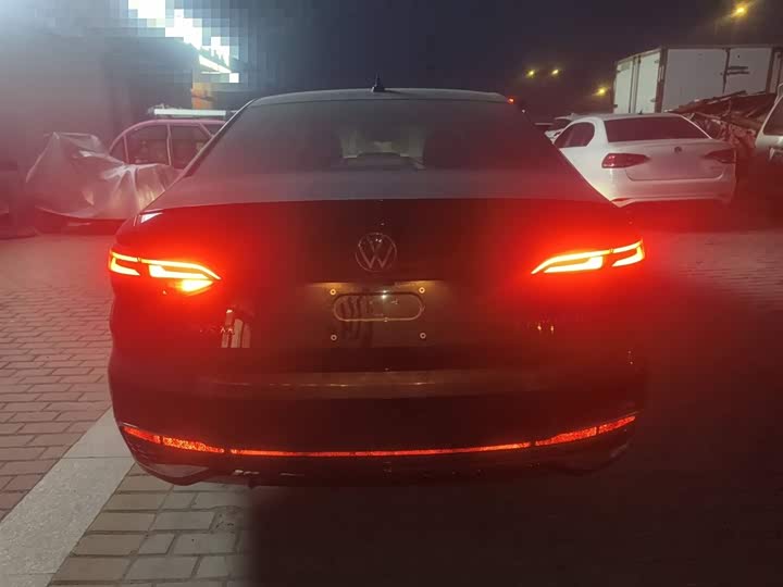 Фото 6 - Volkswagen Lavida