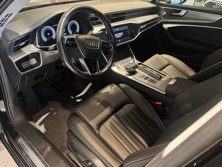 Фото 5 - Audi A6L