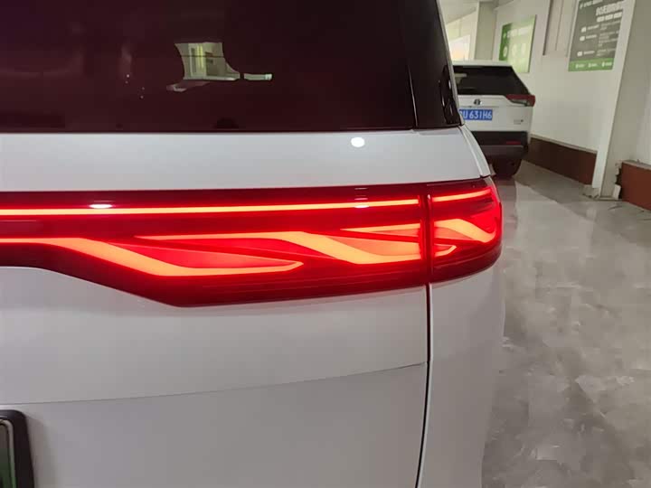 Фото 8 - BYD Xia