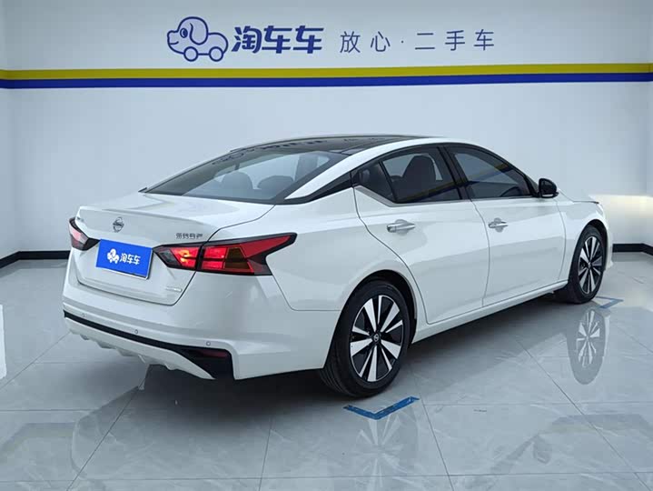 Фото 3 - Nissan Teana