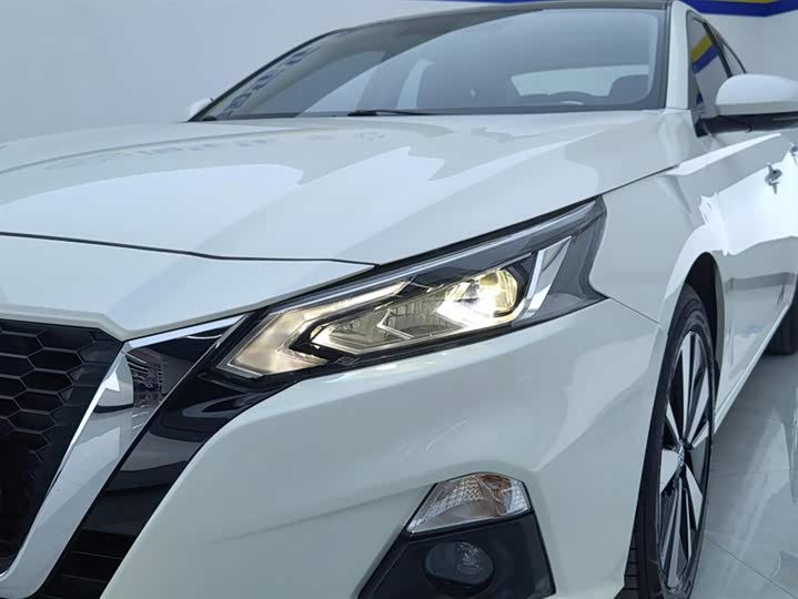 Фото 5 - Nissan Teana