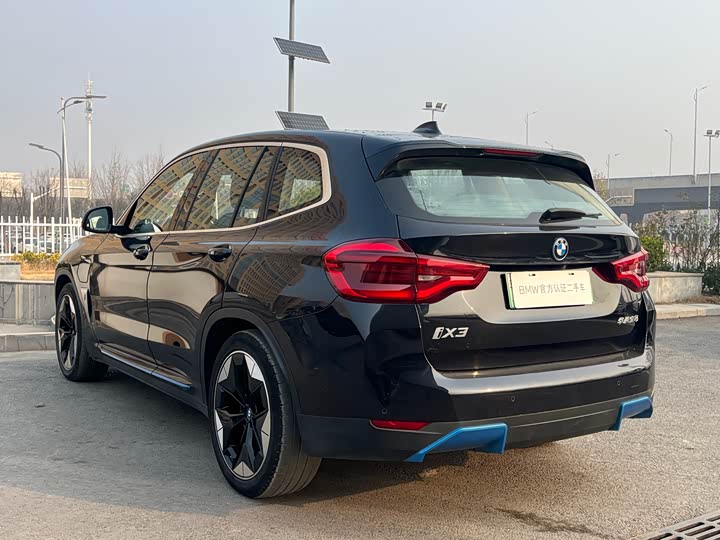 Фото 4 - BMW iX3