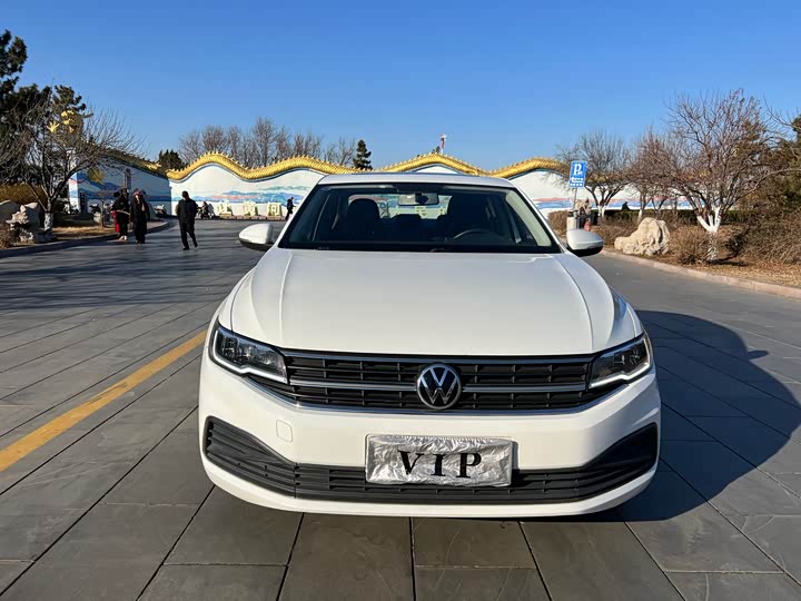 Фото 1 - Volkswagen Bora