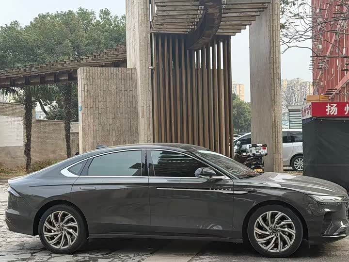 Фото 4 - Lincoln Z (Zephyr)