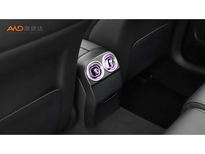 Фото 9 - Mercedes-Benz C-Class