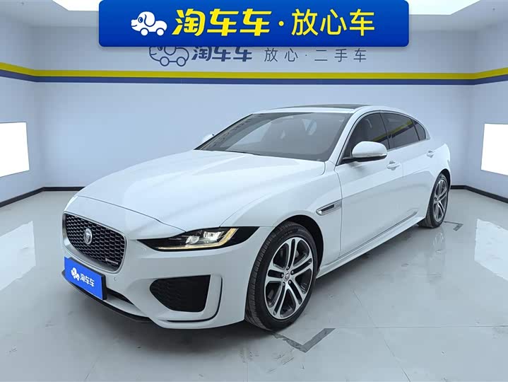 Фото 1 - Jaguar XE L