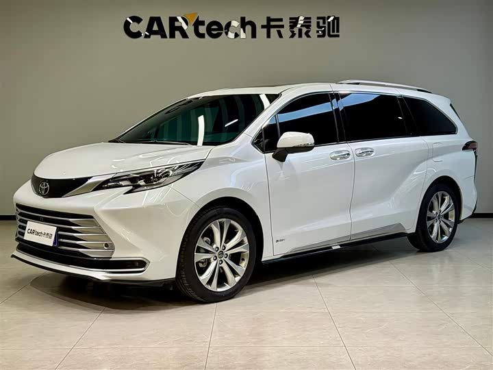 Фото 1 - Toyota Sienna