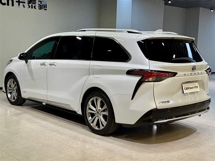 Фото 6 - Toyota Sienna