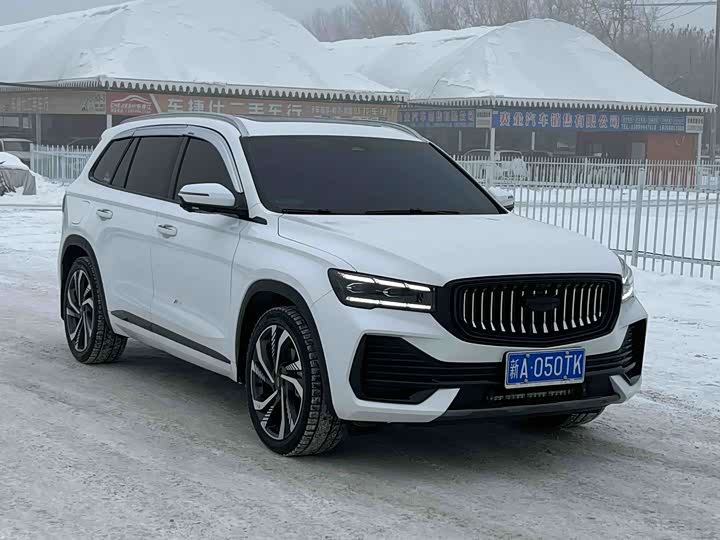 Фото 3 - Geely Monjaro