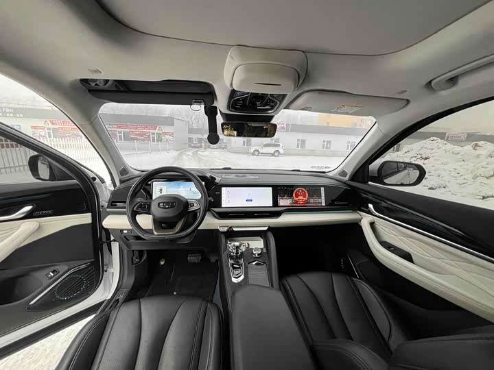 Фото 5 - Geely Monjaro