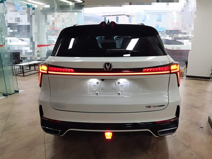 Фото 6 - Changan CS75 Plus